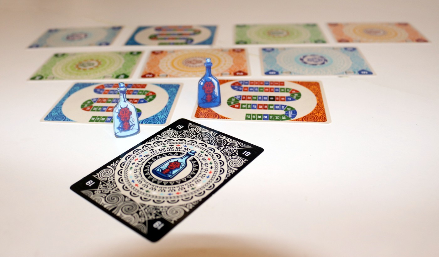 Bottle IMP Board Game, Family  - Board Game List reseña y precio