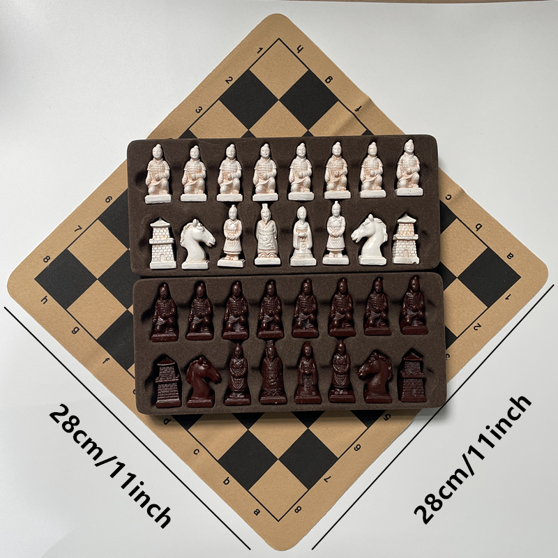 New design of small-sized ches - Board Game Festival reseña y precio
